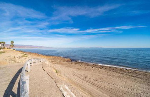Beautiful Apartment In Roquetas De Mar - Foto 21