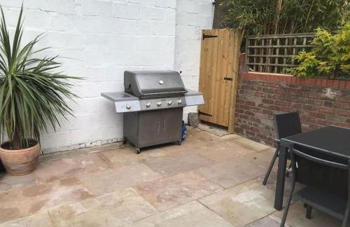 Large newly refurbished house close to harbour Free Parking - Foto 21