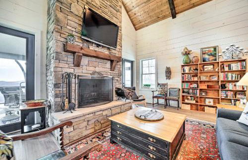 On 22 Acres! Mtn-View Cullowhee Craftsman Retreat - Foto 9