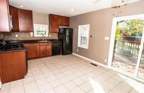 107 Quaint Renovated Single Family 3 Bdrm House - Foto 7