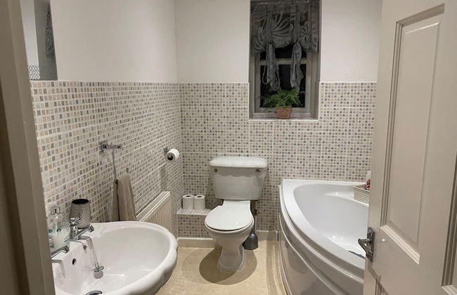 Apartment - Sleeps 2 - Pet Friendly - Parking - Foto 10