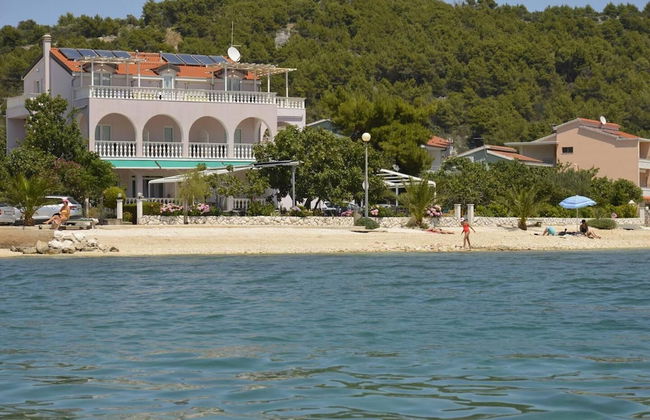 2-bed Apartment in Poljica Straight on Beach - Foto 48