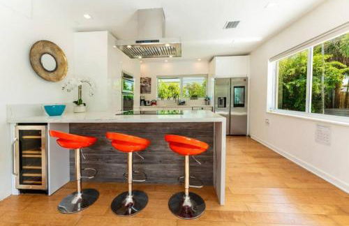 Secluded Villa with 3 bedrooms and Heated Pool - Foto 15