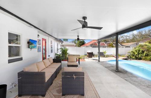 Tropical Pool Oasis Minutes From Tampa Bay Beaches - Photo 13