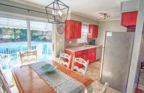 Gorgeous beach house with large pool & private beach, just 3 blocks away!! - Foto 11