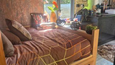 Brewers Bolt Cozy Unique Shepherds Hut - Hot Tub! - Foto 5