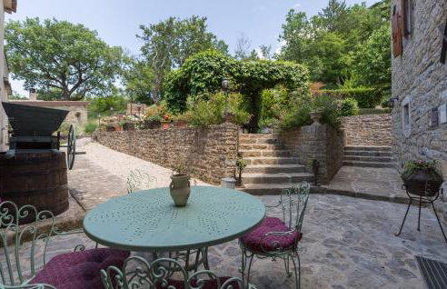 Beautiful Home In Buje With Wifi - Foto 11