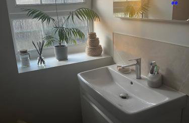 Two Bedroom Riverside Apartment in Rotherhithe Village - Foto 31