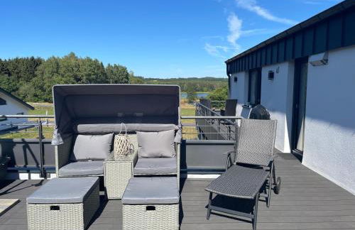 #NEU l Seeblick l NETFLIX l BOXSPRING l NESPRESSO l e-TÜR l Terrasse l 82m2 - Photo 1