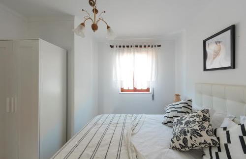 Zambujeira do Mar 4-Bed House Perfect for Families & Friends - Foto 26