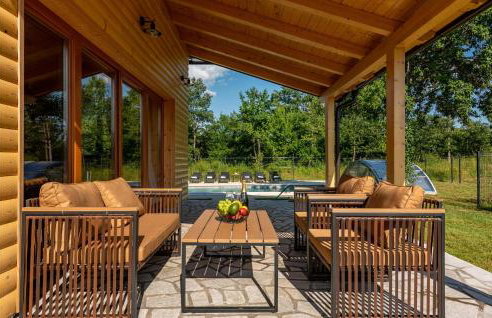 Awesome Home In Licko Cerje With Wifi - Photo 17