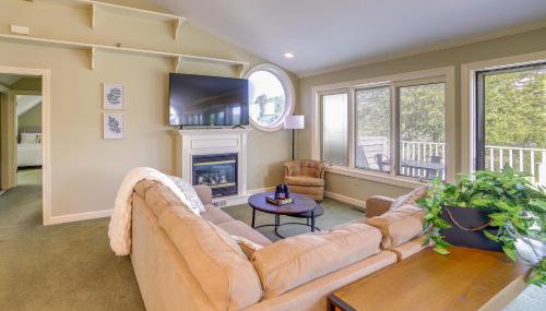 Jackson Lakefront Getaway w/ Balcony, Dock Access - Photo 2