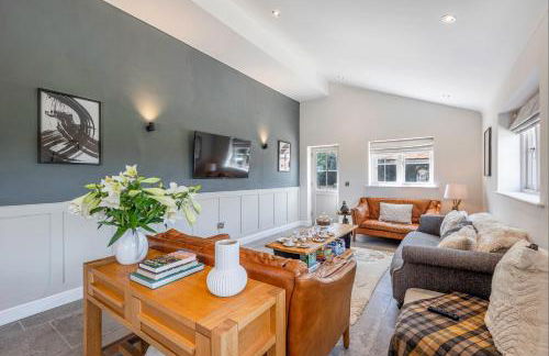 Greenwood House - Photo 6