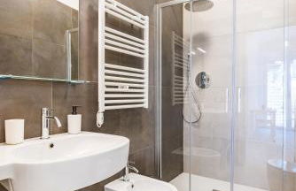 Brombeis Double Bedroom Center by NapoliApartments - Foto 26