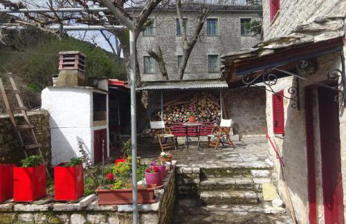 Estia Tsialiki - Foto 17