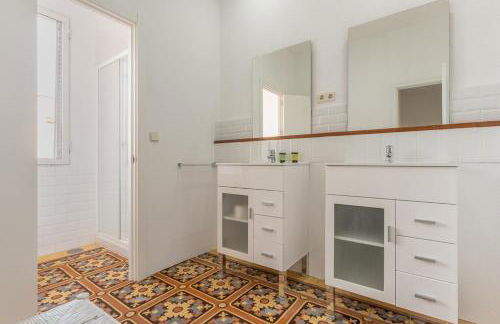 House with character charm - 3B 2B -Chamartín - Photo 32