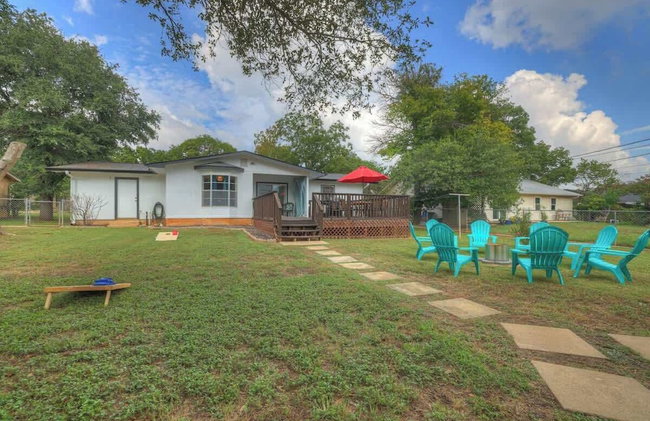 Elegant and Stylish Glenmoor Abode - 5 min to Town - Foto 65