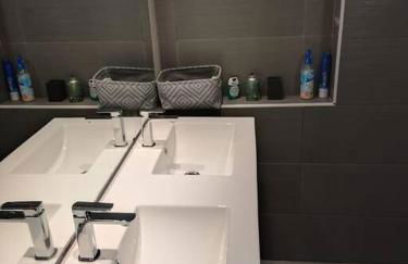 Elche Piso Entero 3 Dormitorios Dobles - Foto 8