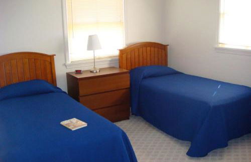 Lakefront Home in Madison - Private Beach - Photo 16