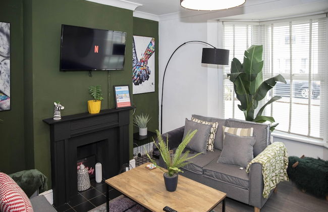 Hove and Away With Garden By My Getaways - Photo 1