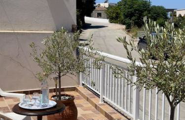 Maison authentique avec grande terrasse - Photo 4