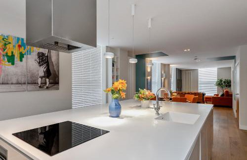 MK CITY CENTRE, THE DIAMOND SUITE, FREE Parking Space, PREMIUM SPACIOUS Apartment with FOOSBALL TABLE - Foto 10