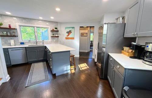 WOW New Spectacular Franconia Home - history - views - fire pit - hot tub - pool - grandeur - MUST SEE - Foto 42