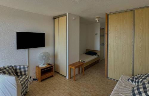 Studio à 50 m de la plage avec parking privé - FR-1-529-78 - Foto 6