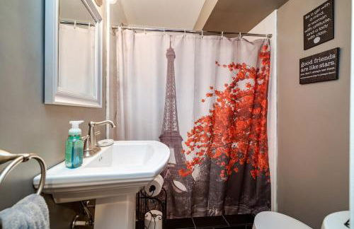 Antique Charm 3BR Gourmet Kitchen & Large Yard - Foto 37