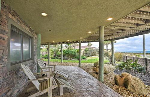 Chic Home: Ocean Views, Hot Tub & Game Room! - Foto 34