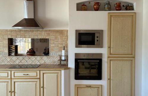 Villa avec piscine privée entre terre, ville et mer - Foto 12