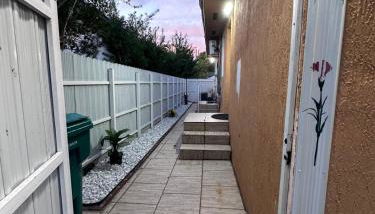 Cozy room close to everything, 5min to the airport - Foto 3