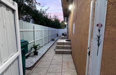 Cozy room close to everything, 5min to the airport - Foto 3