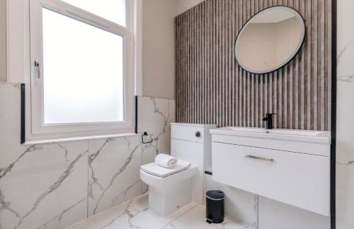 Classy private spacious flat - Foto 21