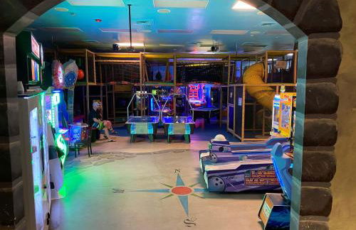 Rendezvous at Regal Palms - Nearby Theme Parks - Foto 75