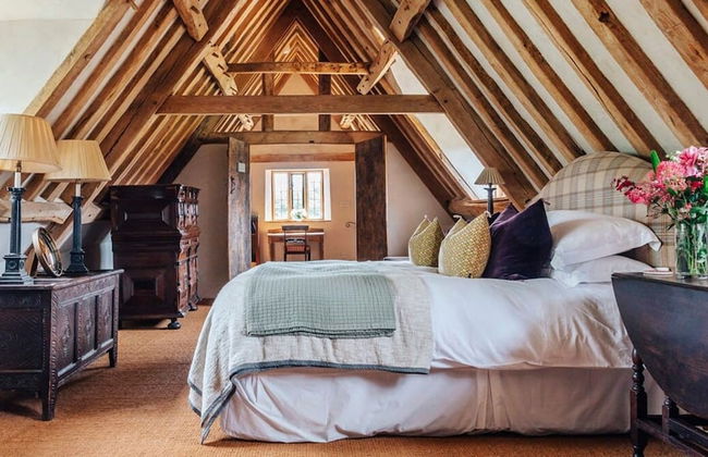 Lavish Tudor Estate Gardens - Sleeps 25 - Foto 6