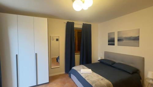 Fronte lago nel centro storico “La Casa del Lago” - Foto 3