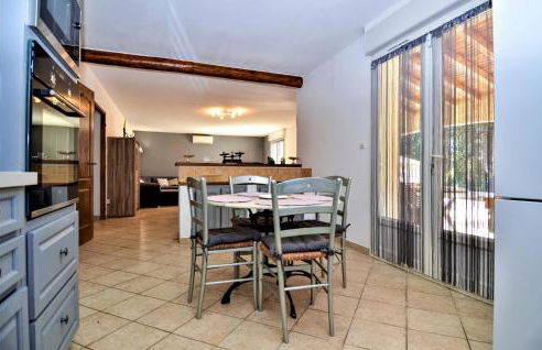 Awesome Home In Slaurent-La-Vernede - Foto 17