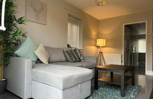 New Stylish House - Sleeps 7 - Free Parking - Contractors Welcome - Wifi - Foto 4