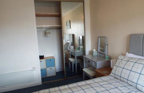 Ideal Central Edinburgh location with free on-site private parking - Foto 15