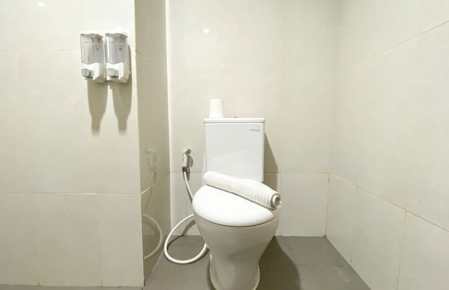 Modern Look Studio Room at LRT City Jatibening Apartment - Photo 14