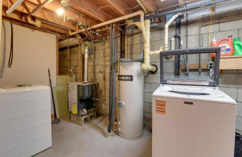 15 Mi to Cochrans Ski Area Cozy Home with Yard! - Foto 20