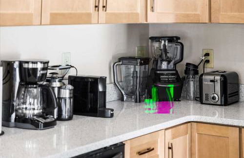 Modern Red Lodge Cabin - Walk to Broadway Ave - Foto 17