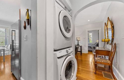 Stylish Myers Park 2 br with Screened Porch - Foto 27