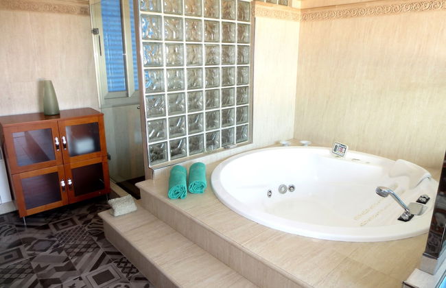 Beach Penthouse - Photo 9