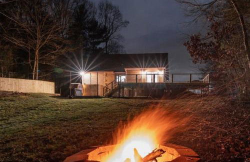 Spa Lodge Sleeps 9 Sauna Hot Tub Mtn Views - Foto 37