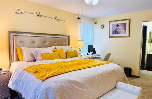 Large 3BR Home for Families and Work Stays With Fast WIFI - Foto 6