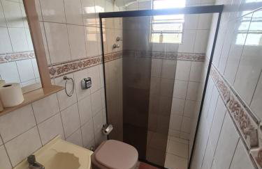 Studio junto a residência familiar a 3,10km do Parque Oktobertfest - Foto 13