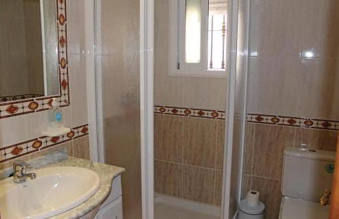 Beautiful Home In Guardamar Del Segura - Foto 17