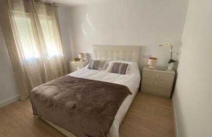 Centrally located and modern apartment - Photo 10